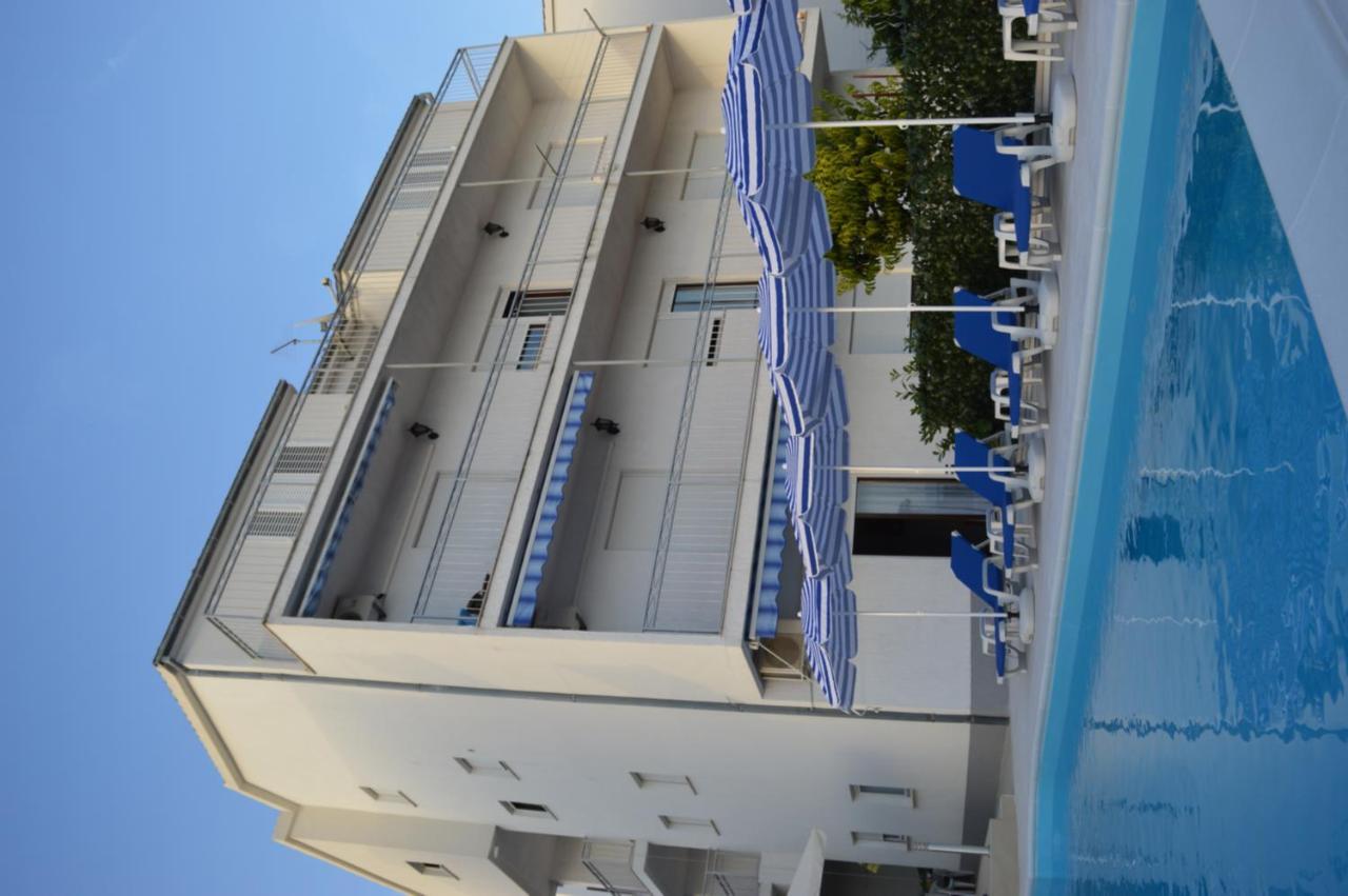 Apartments Vinka ポドストラナ エクステリア 写真