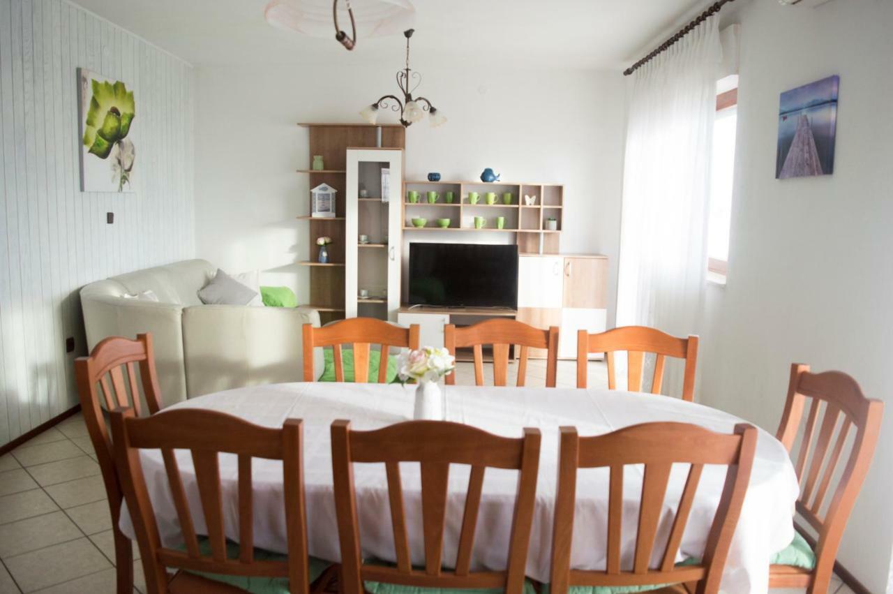 Apartments Vinka ポドストラナ エクステリア 写真