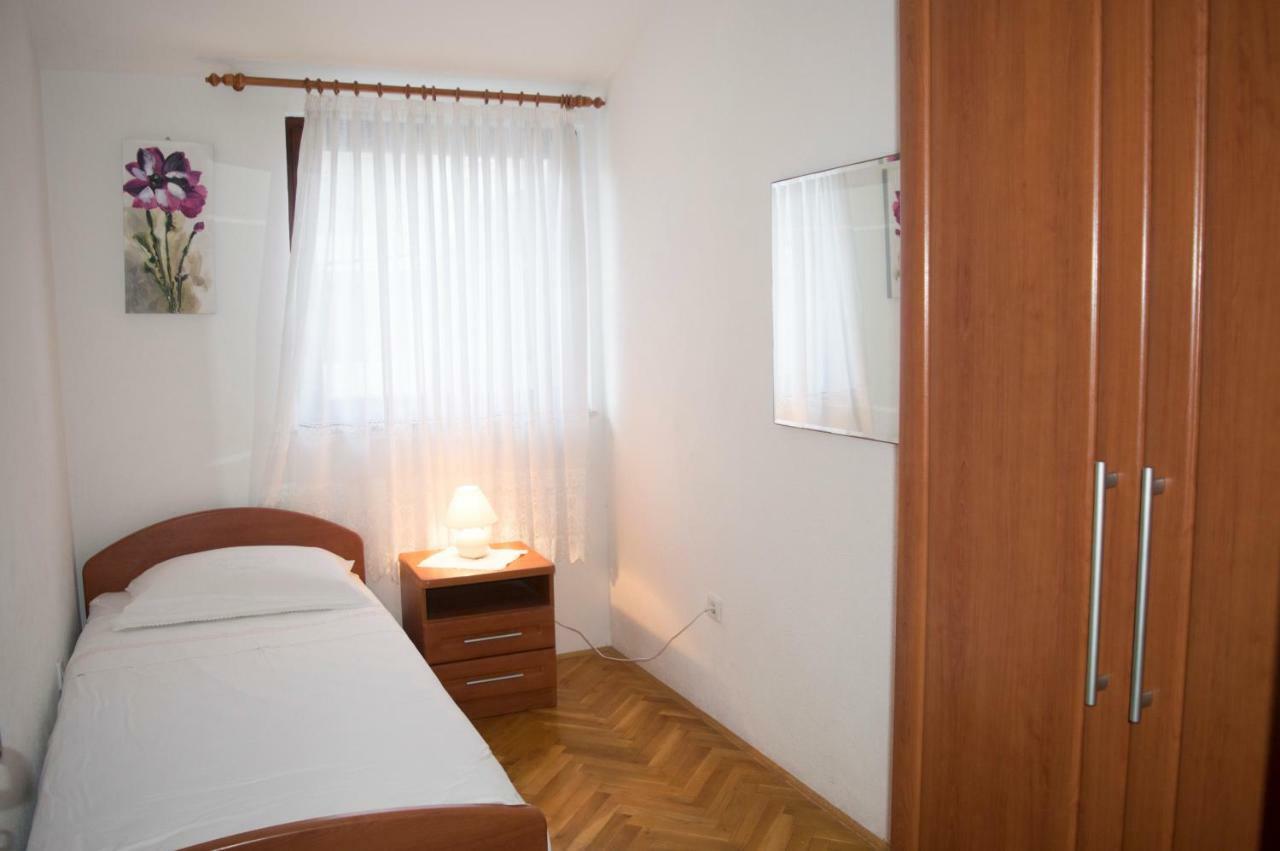 Apartments Vinka ポドストラナ エクステリア 写真