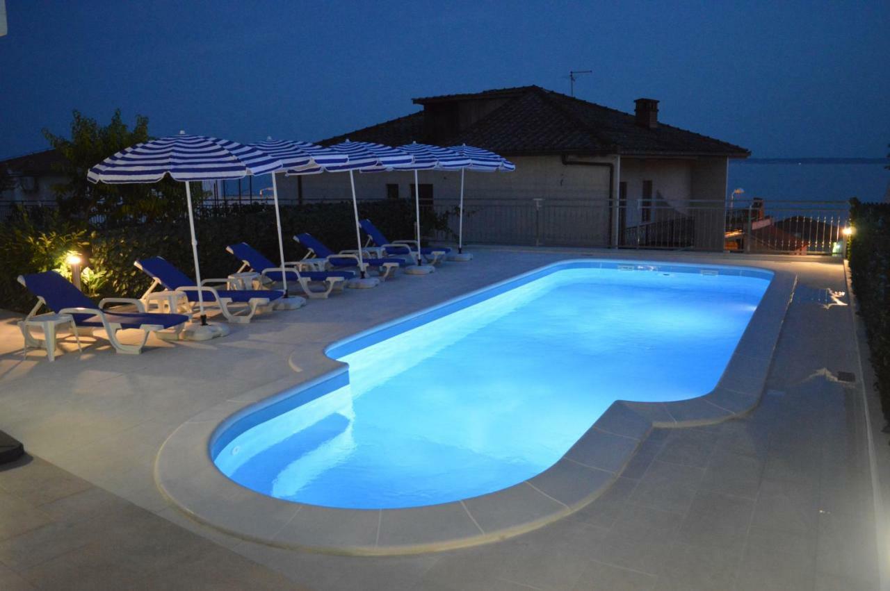 Apartments Vinka ポドストラナ エクステリア 写真